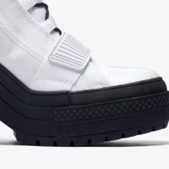 Converse - Picture 6 of 8